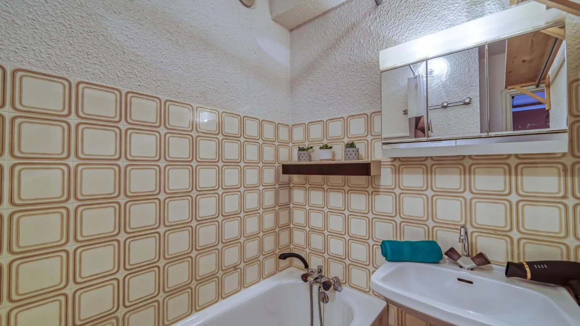 Apartment Studio Ariane-8 By Interhome Le Corbier